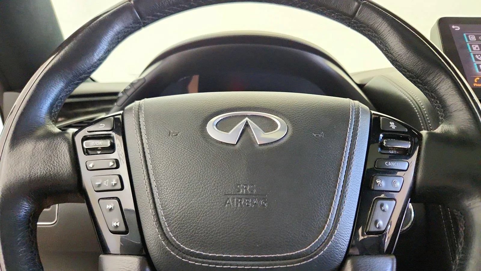 Used 2024 INFINITI QX80 Sensory w/ Cargo Package AWD/4WD image 19