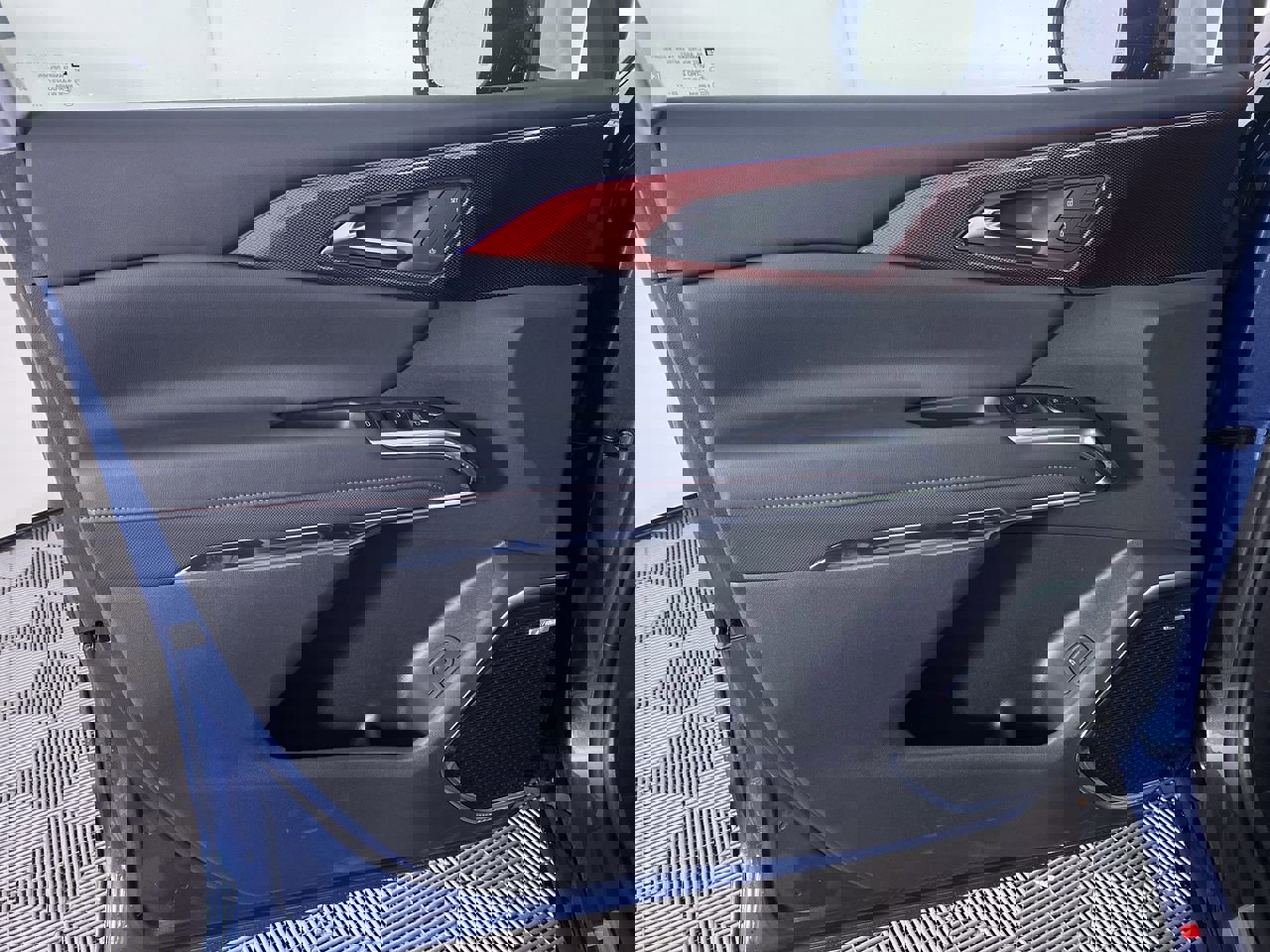 New 2026 Chevrolet Traverse RS w/ LPO, Floor Liner Package image 13