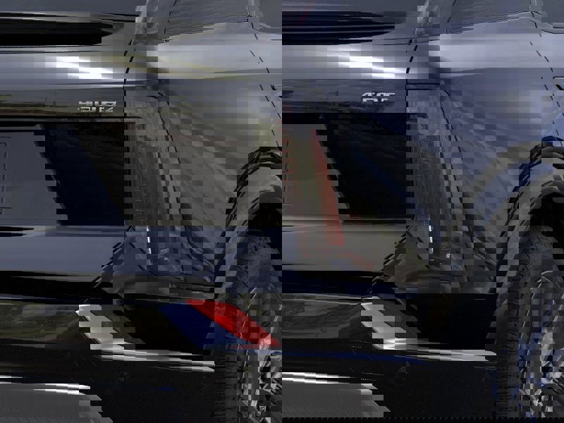 New 2025 Cadillac Optiq Luxury 2 image 11