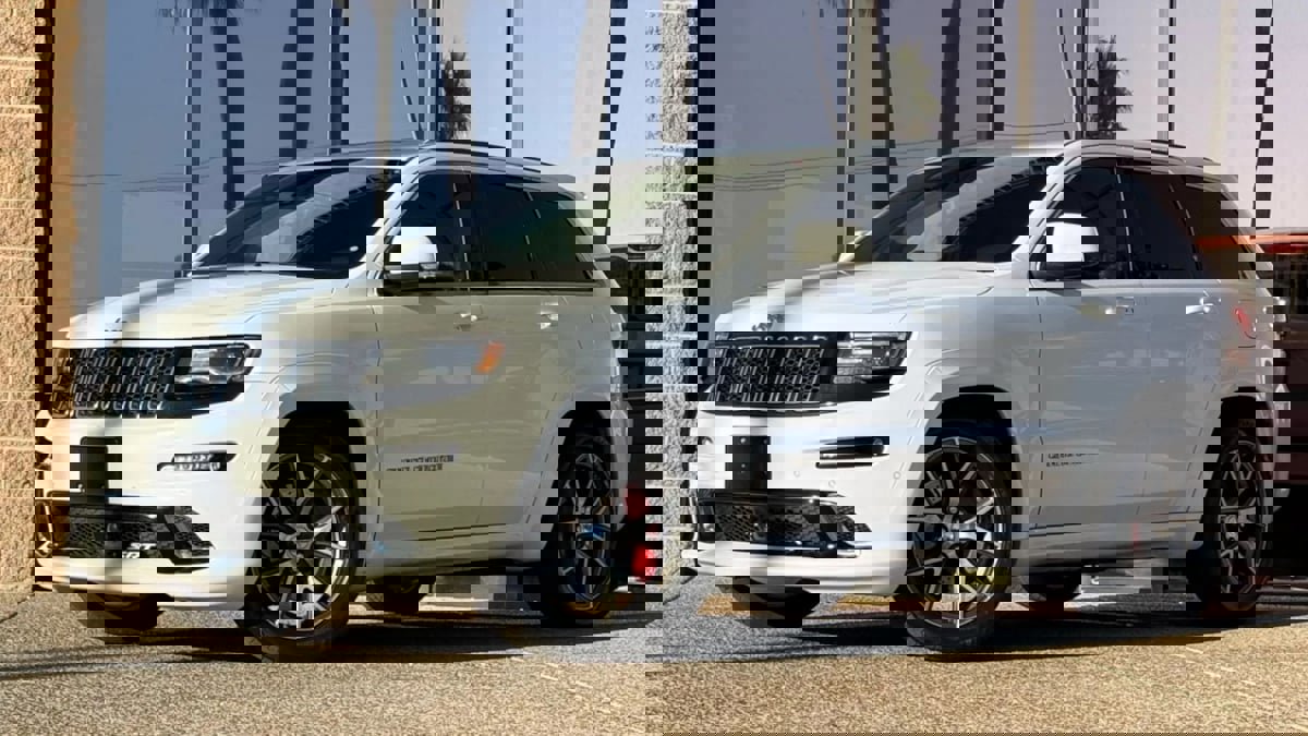 Used 2015 Jeep Grand Cherokee SRT w/ Trailer Tow Group IV image 4