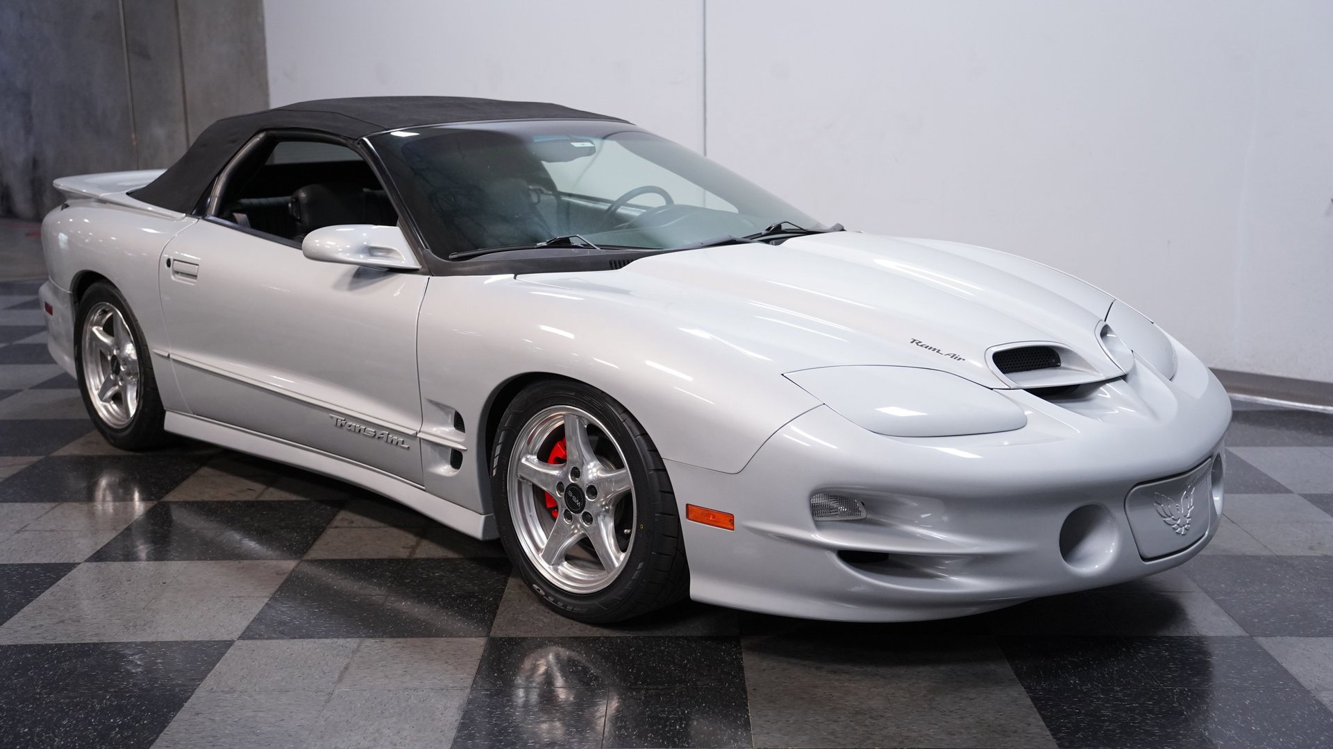 Used 2000 Pontiac Firebird Trans Am RWD image 14