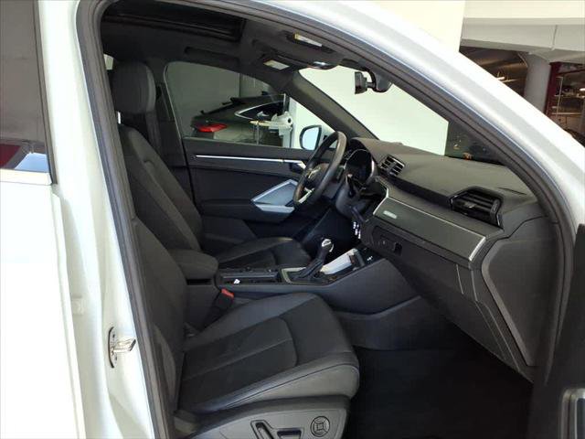 Used 2023 Audi Q3 2.0T Premium Plus w/ Premium Plus Package AWD/4WD image 20