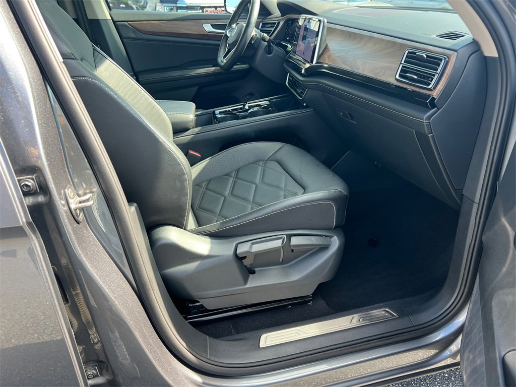 Used 2024 Volkswagen Atlas SE image 13
