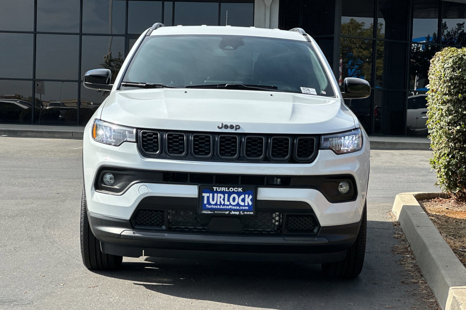 New 2025 Jeep Compass Latitude w/ Altitude Special Edition image 9