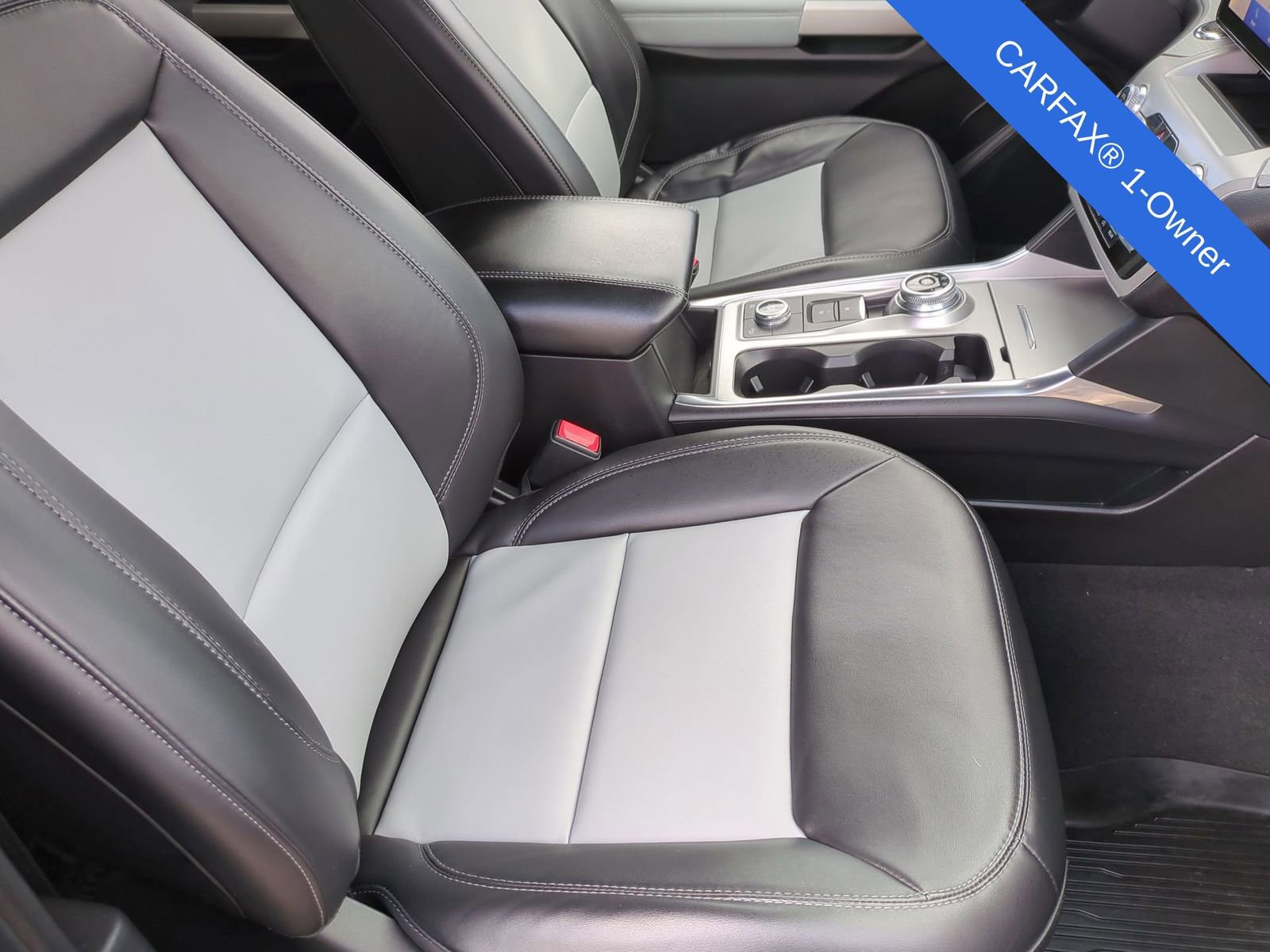 Used 2023 Ford Explorer XLT w/ Equipment Group 202A image 47