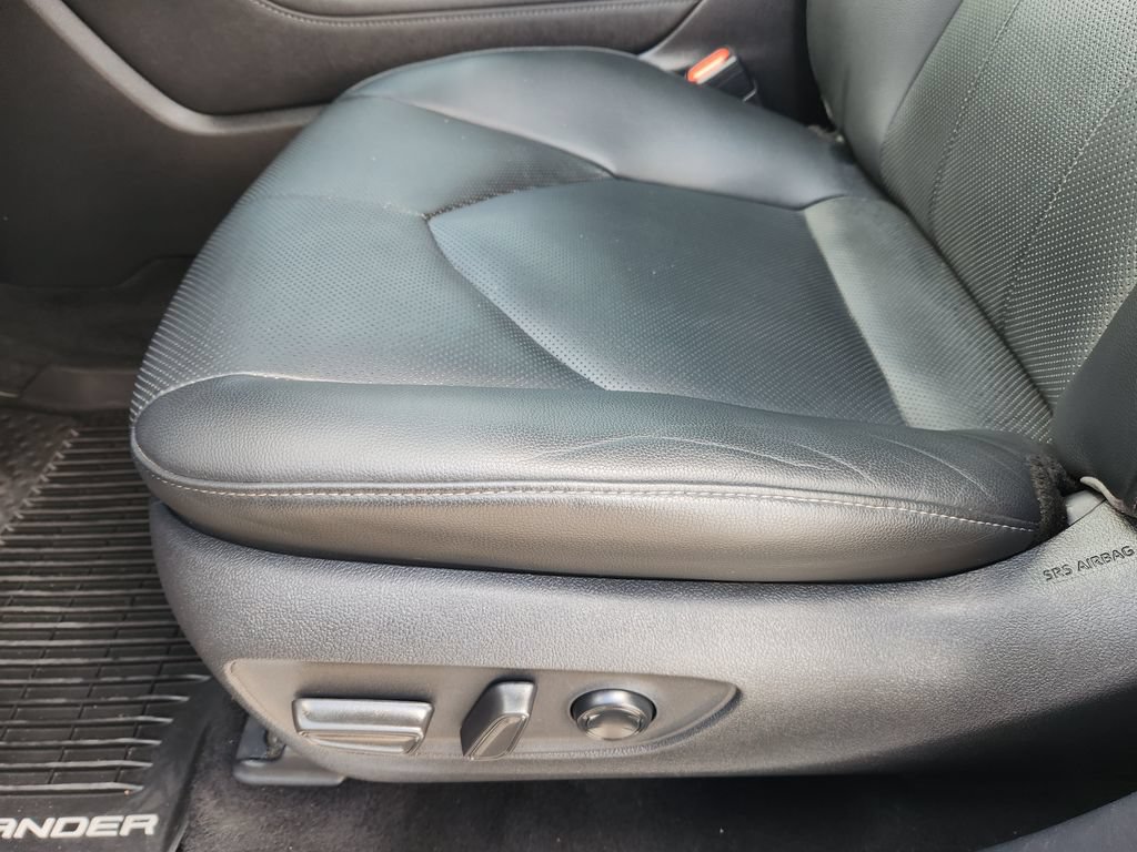 Certified 2020 Toyota Highlander Limited FWD image 25