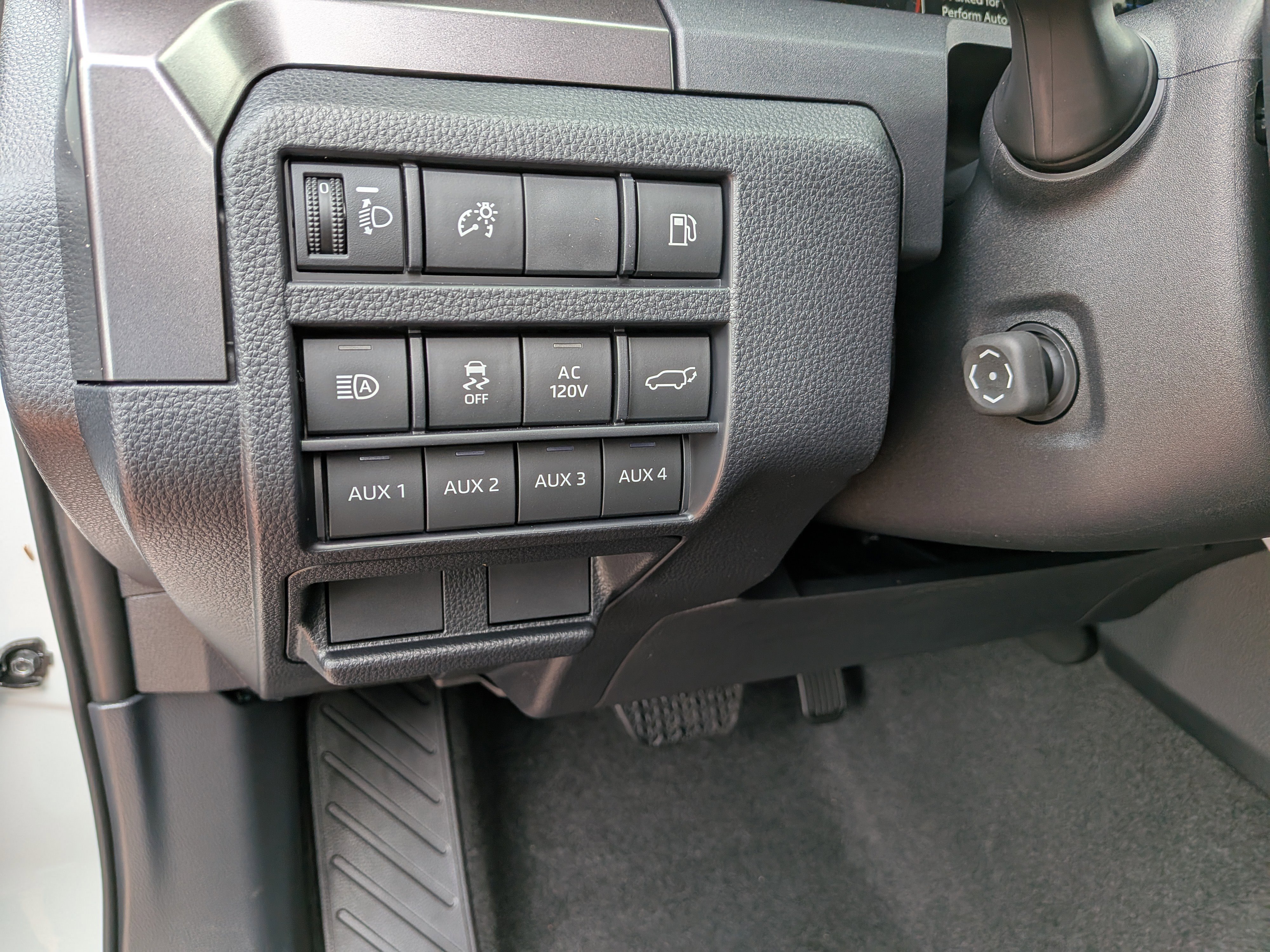 New 2025 Toyota 4Runner TRD Off-Road Premium image 12