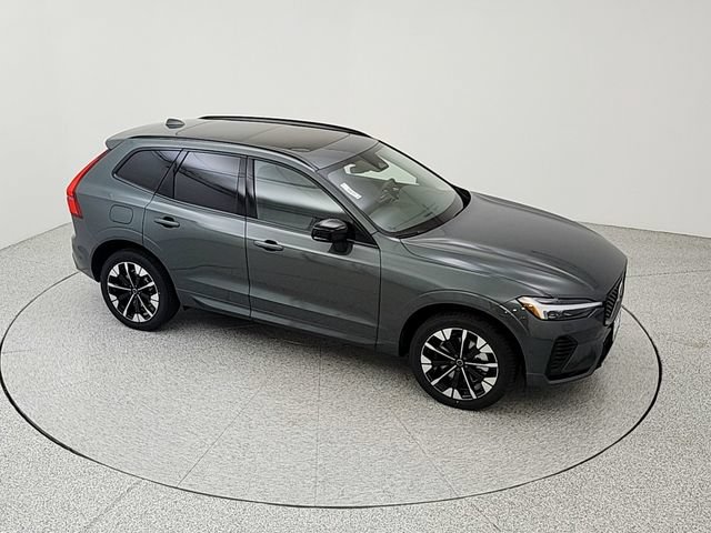 New 2026 Volvo XC60 T8 Plus w/ Protection Package Premier AWD/4WD image 15