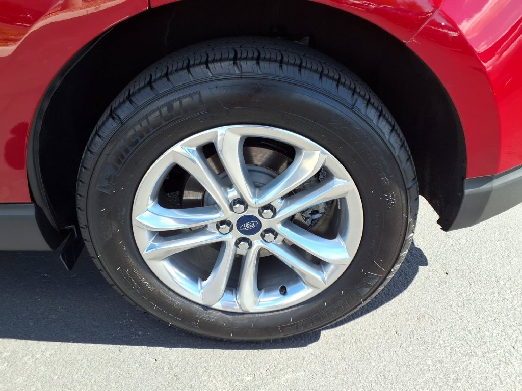 Used 2018 Ford Edge SEL w/ Equipment Group 201A FWD image 15