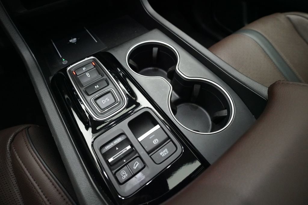 Certified 2024 Honda Pilot Elite image 18