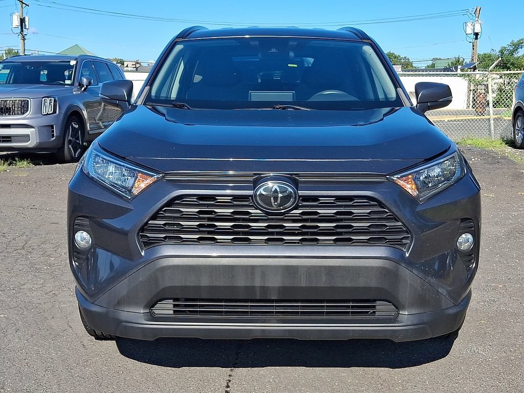 Used 2020 Toyota RAV4 XLE AWD/4WD image 5