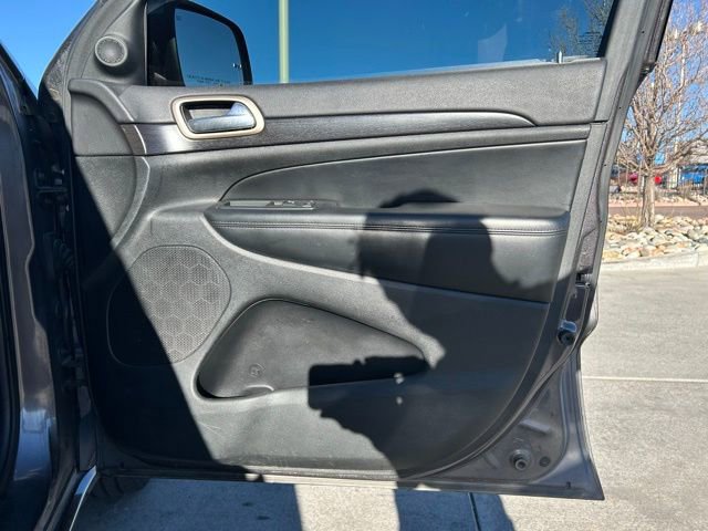 Used 2015 Jeep Grand Cherokee Altitude image 29