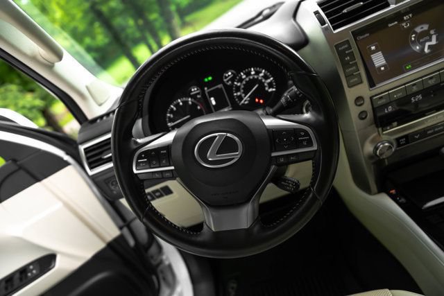 Used 2020 Lexus GX 460 AWD/4WD image 20