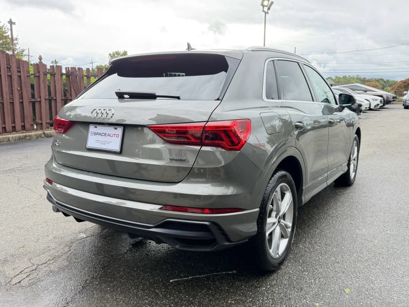 Used 2022 Audi Q3 2.0T Premium Plus w/ Premium Plus Package AWD/4WD image 6