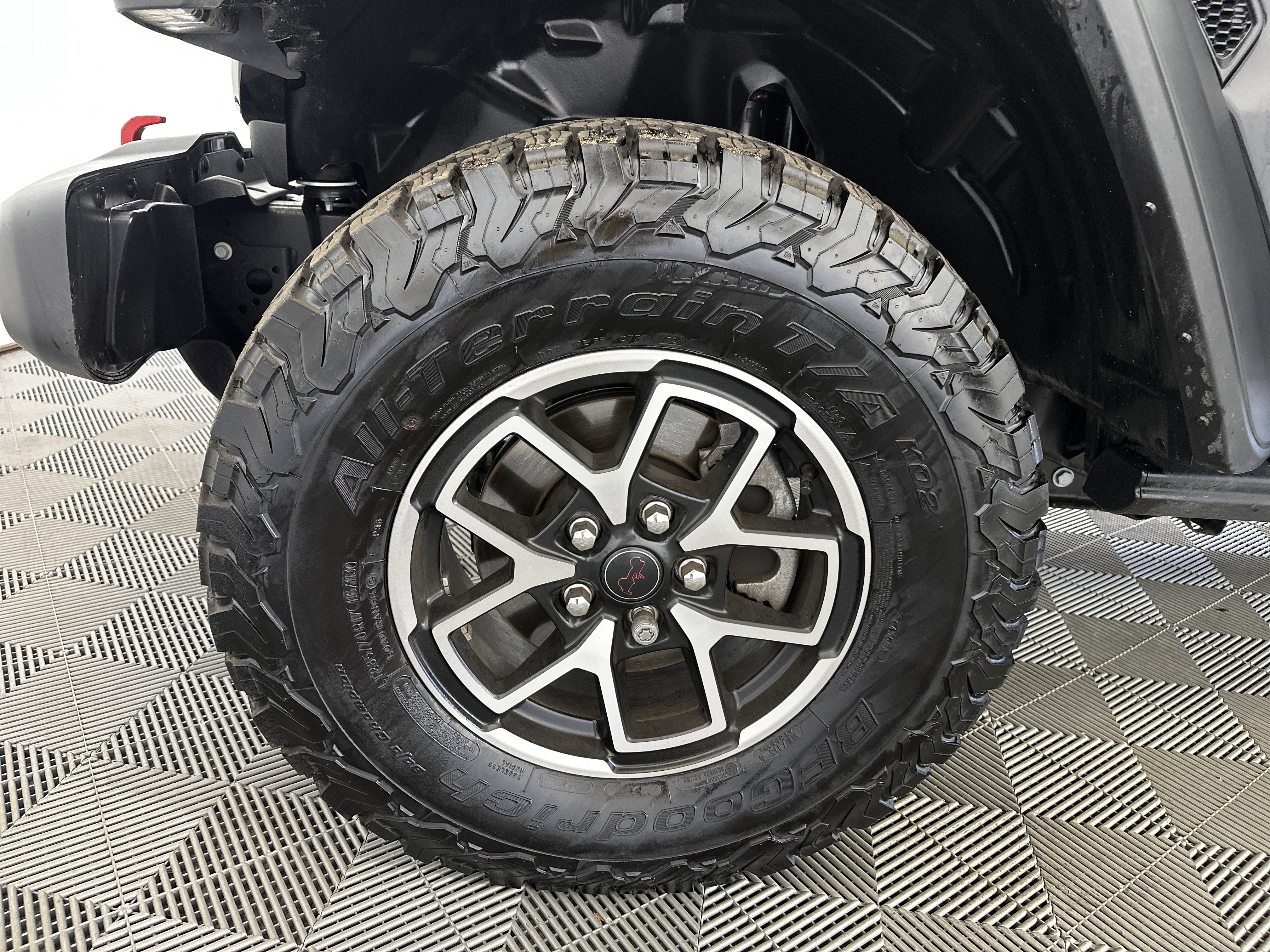 Used 2024 Jeep Wrangler Unlimited Rubicon w/ Technology Group image 13