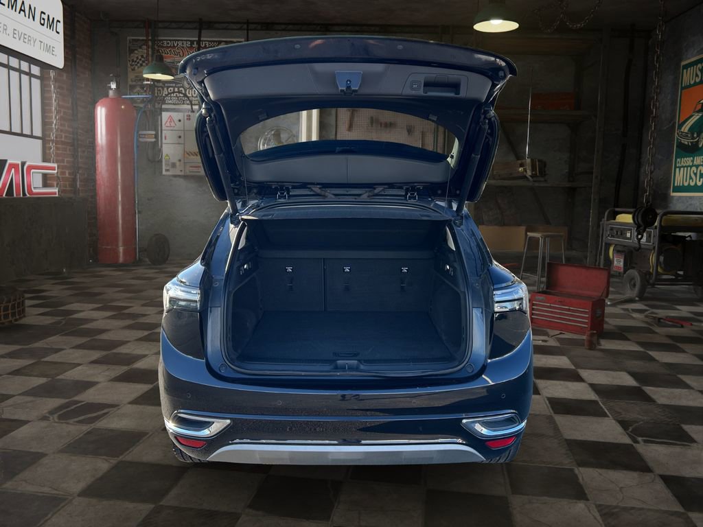 Certified 2022 Buick Envision Avenir w/ Technology Package II image 26