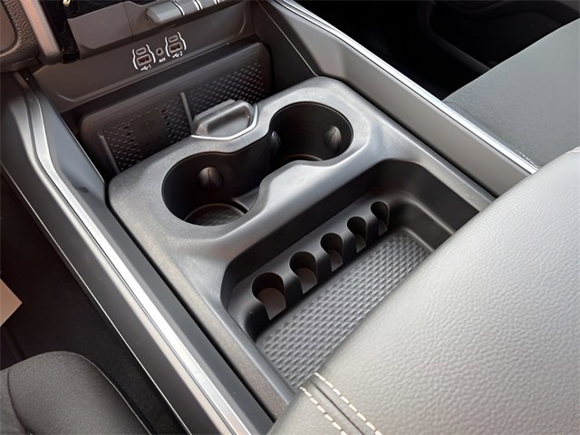 New 2026 RAM 1500 4x4 Crew Cab image 17