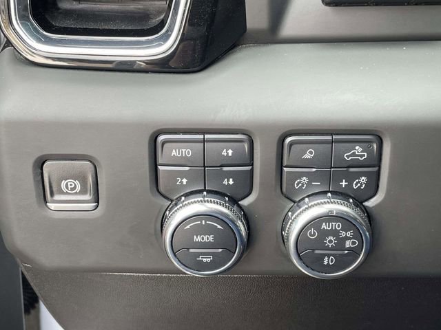 Used 2024 GMC Sierra 3500 Denali Ultimate image 23