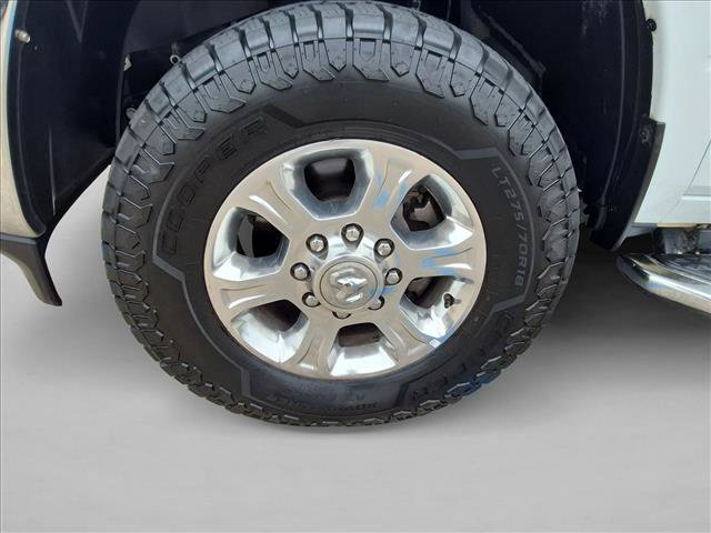 Used 2024 RAM 3500 Big Horn AWD/4WD image 23