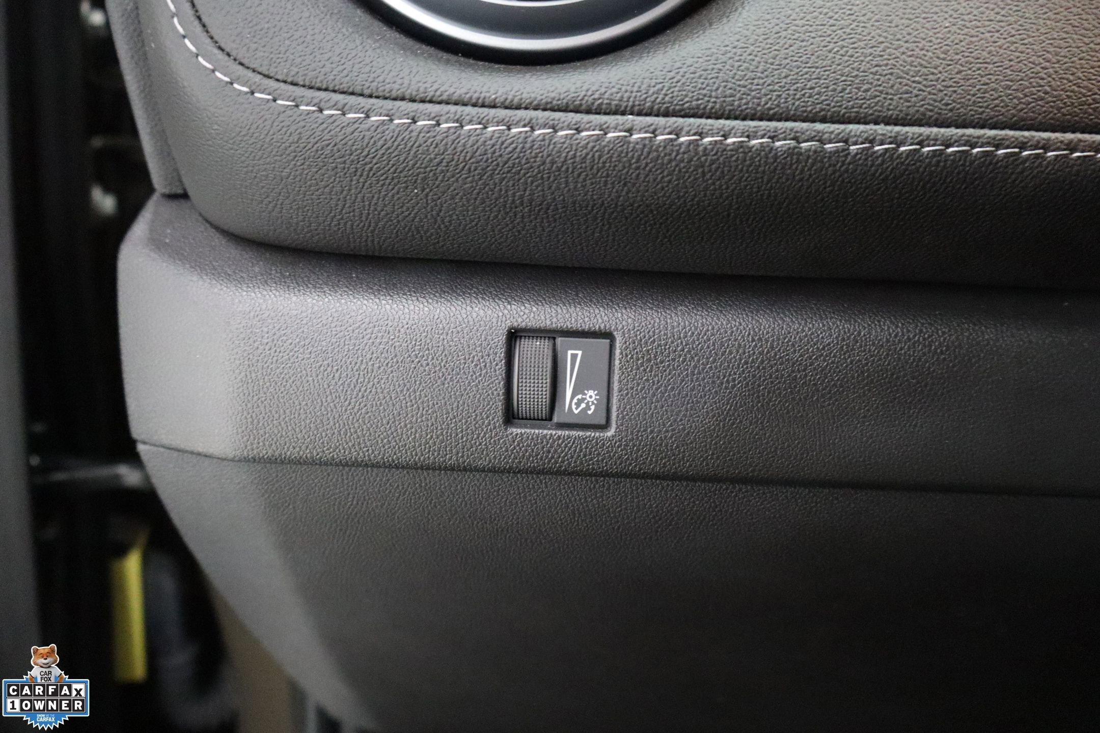 Used 2024 Chevrolet Colorado LT w/ LT Convenience Package image 15