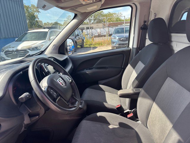 Used 2019 RAM ProMaster City Tradesman SLT image 10