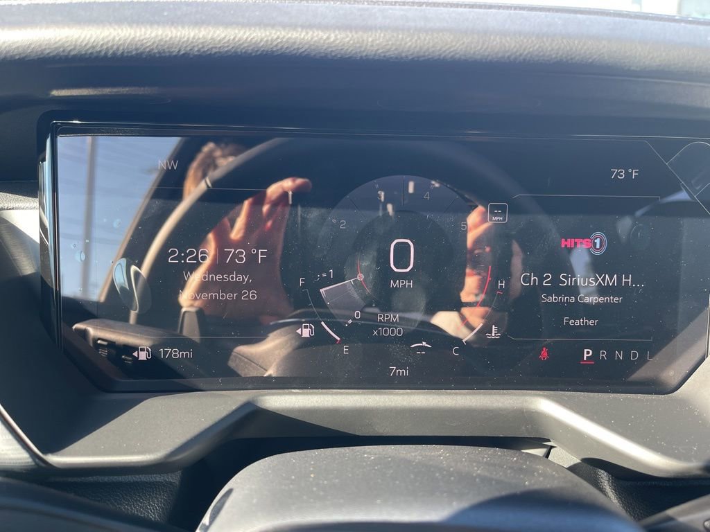 New 2026 GMC Acadia Elevation image 26