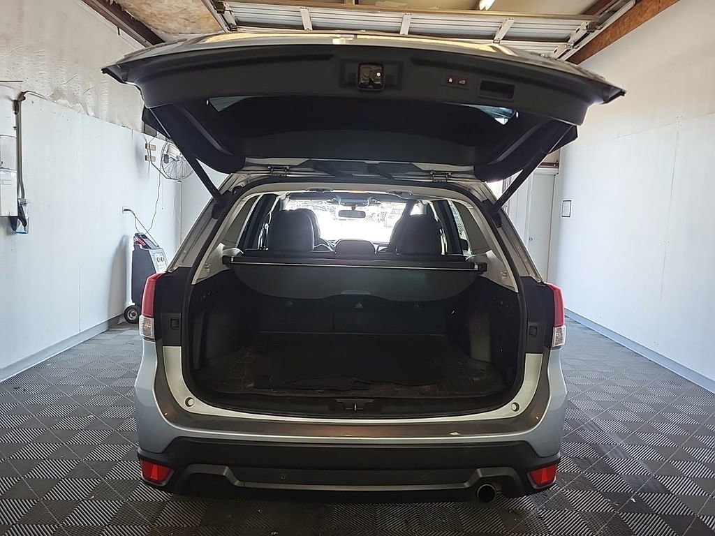 Used 2023 Subaru Forester Limited image 7