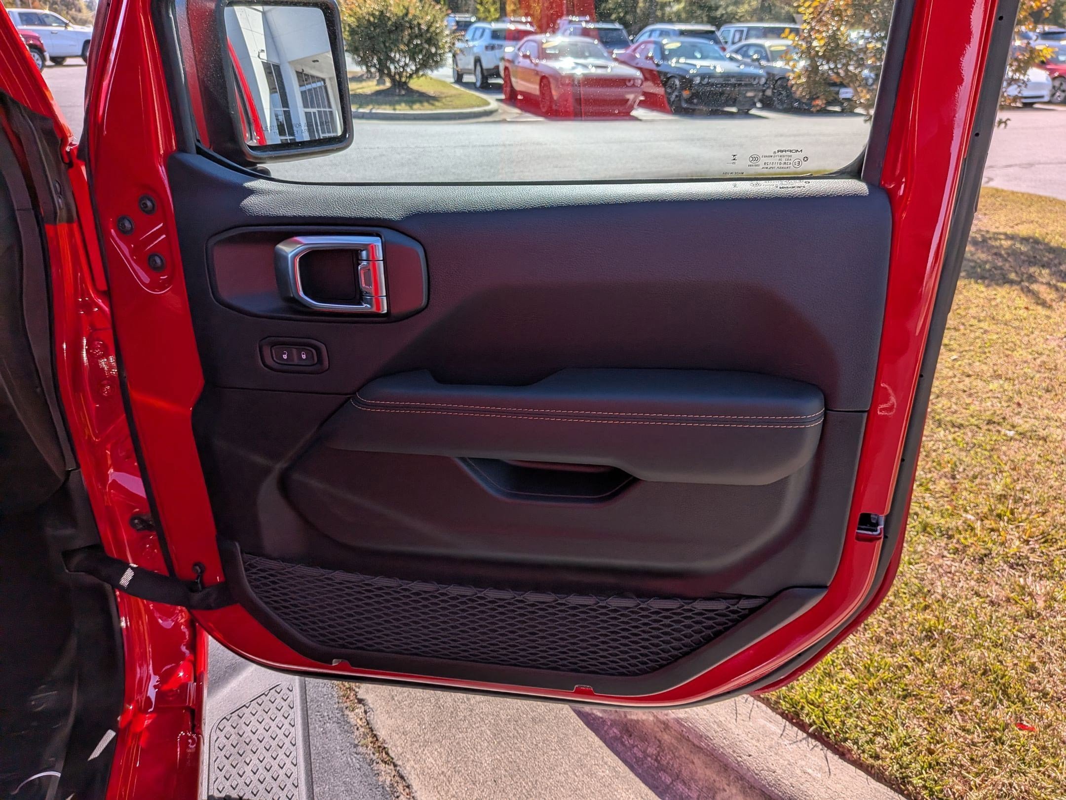 New 2025 Jeep Gladiator Sport image 29