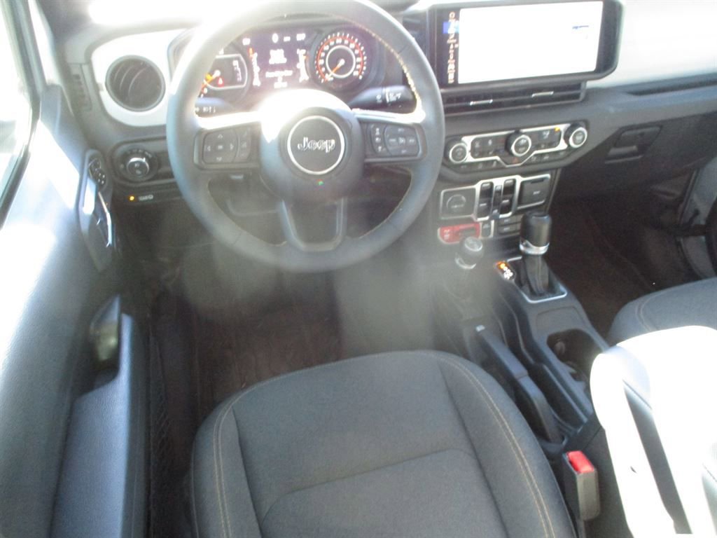 Used 2024 Jeep Gladiator Sport image 6
