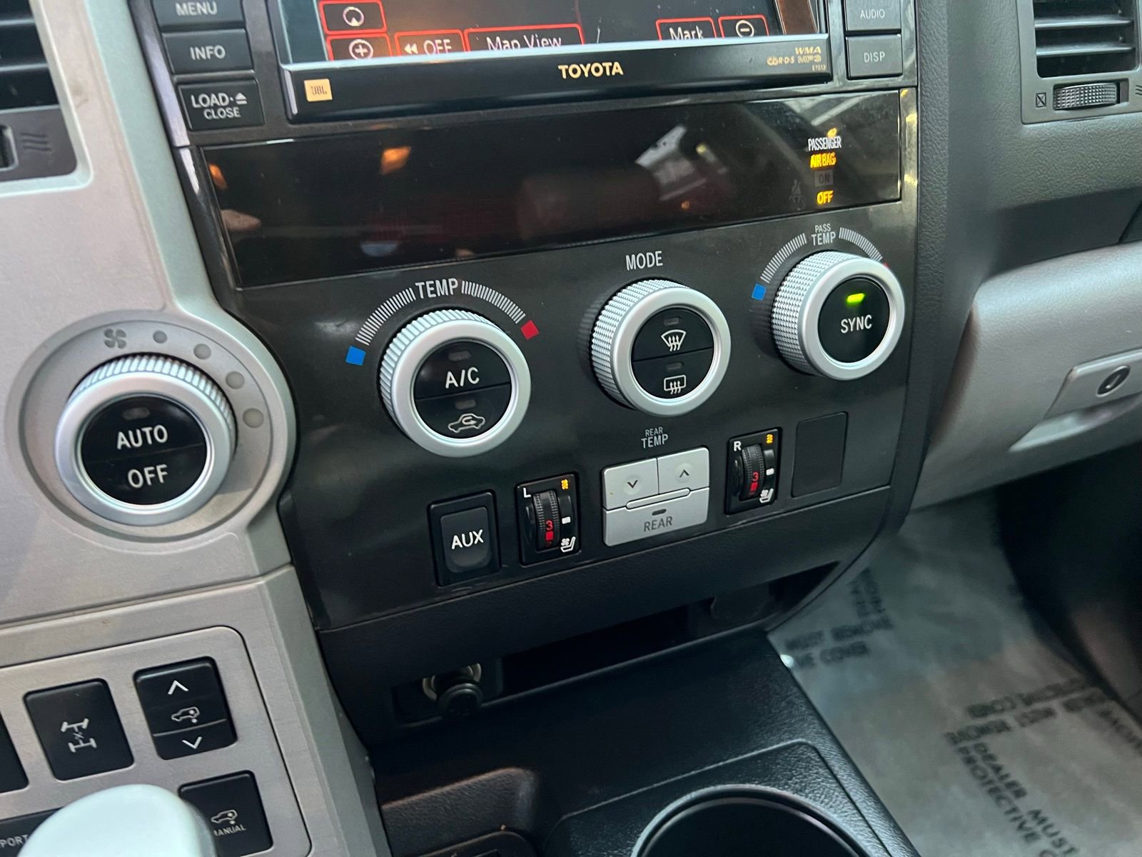 Used 2008 Toyota Sequoia Platinum image 39