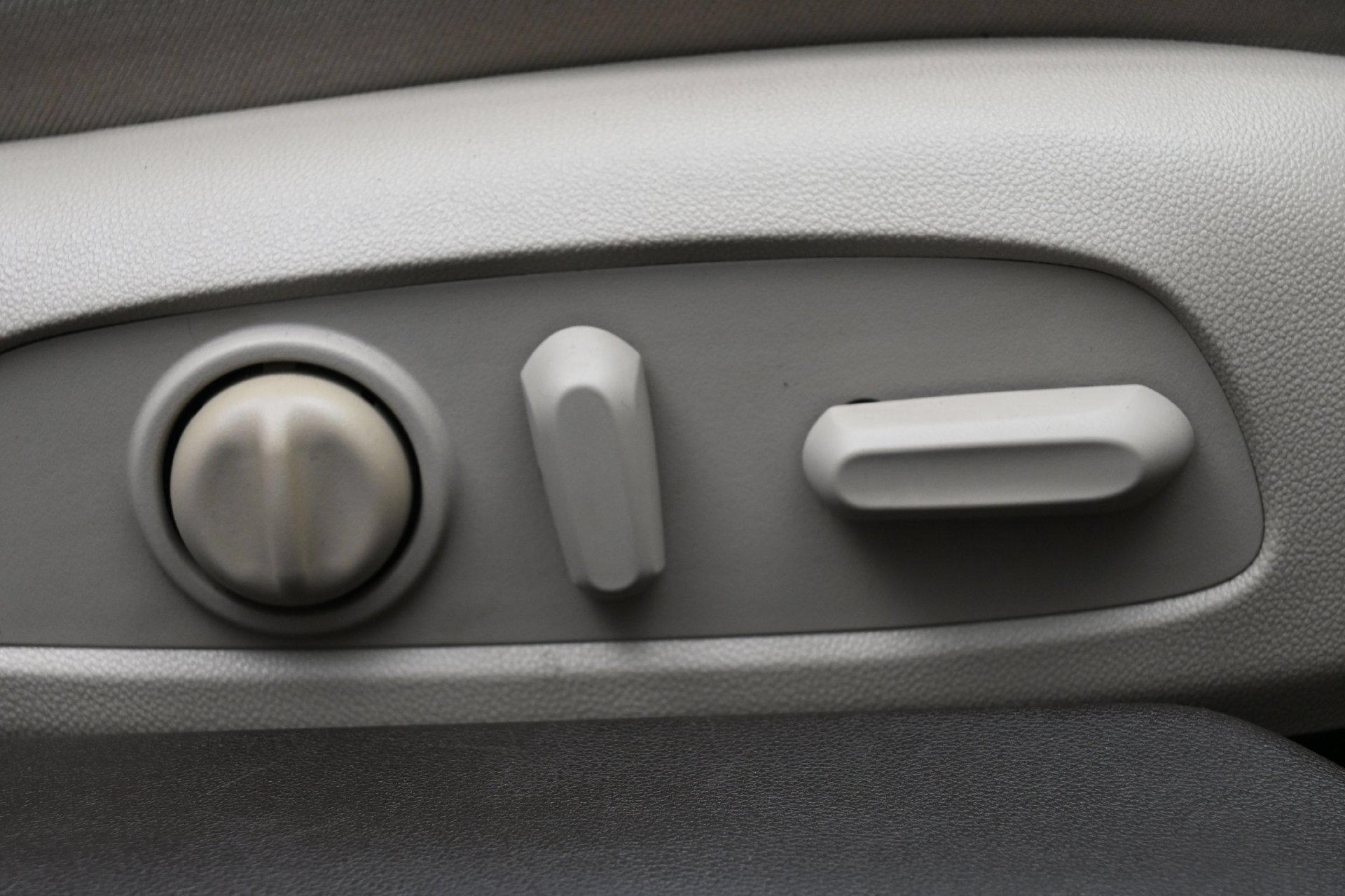 Used 2017 Buick LaCrosse Essence w/ Sights and Sounds Package FWD image 32