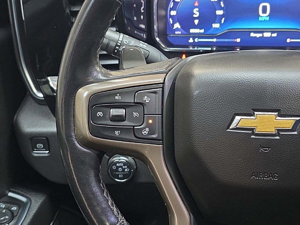 Used 2023 Chevrolet Silverado 1500 High Country w/ Technology Package image 19