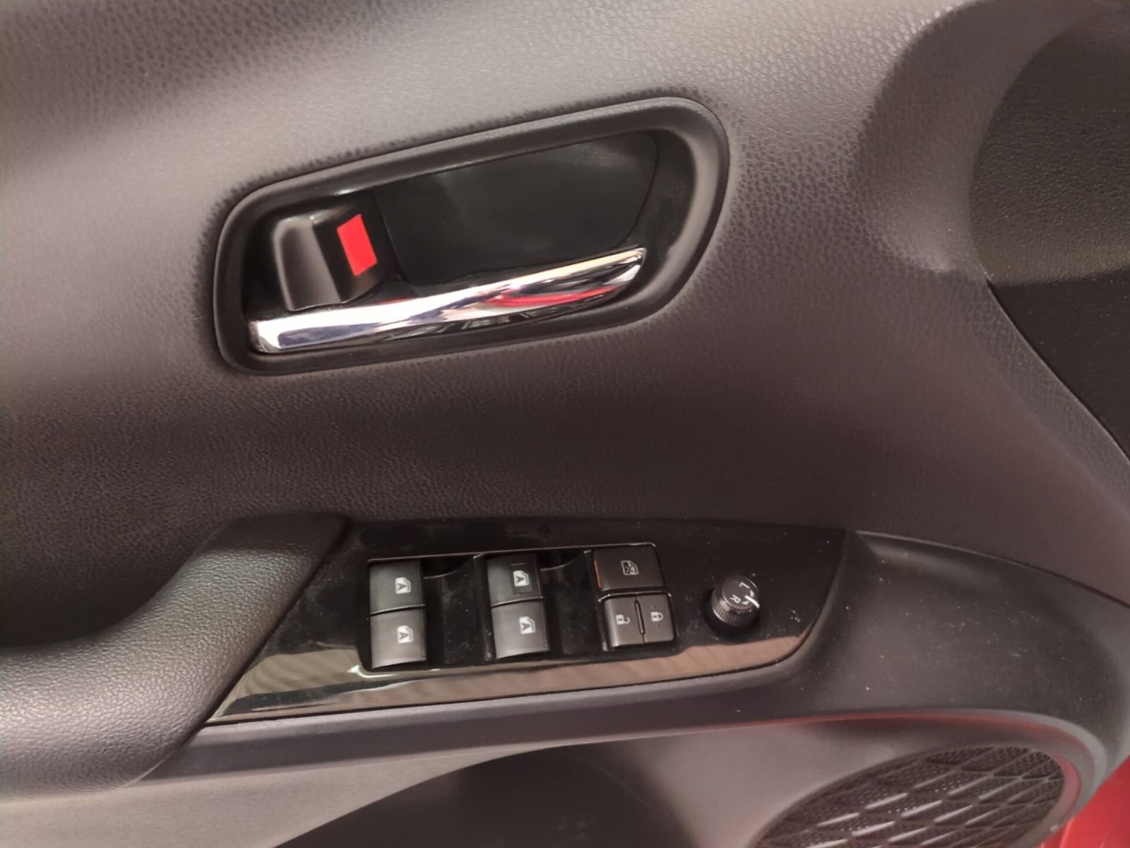 Used 2018 Toyota Prius Two w/ Prius Two Safety Plus Package image 17