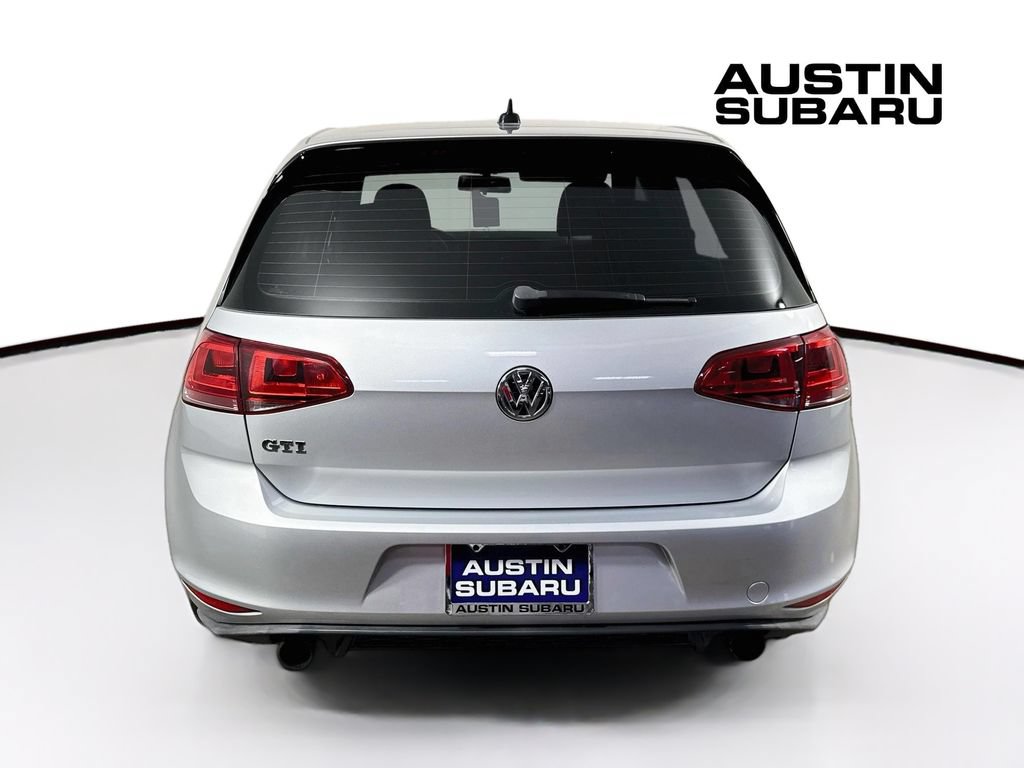 Used 2016 Volkswagen Golf 4-Door FWD image 6