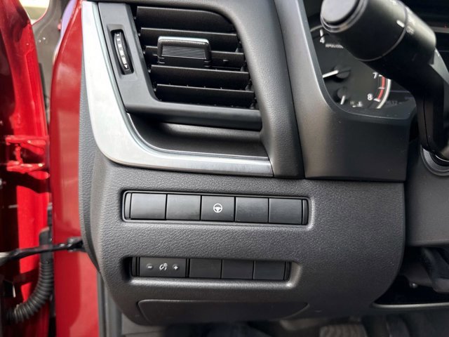 Used 2023 Nissan Rogue SV FWD image 32