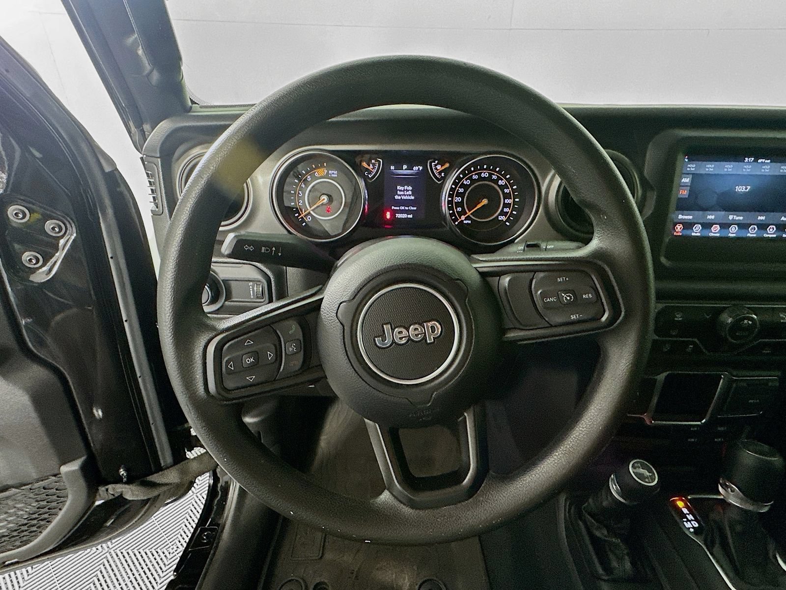 Used 2023 Jeep Wrangler Unlimited Sport AWD/4WD image 11