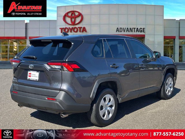 Certified 2024 Toyota RAV4 LE AWD/4WD image 7