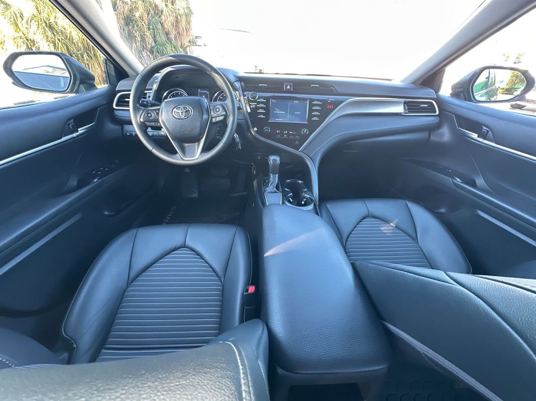 Used 2018 Toyota Camry SE image 23