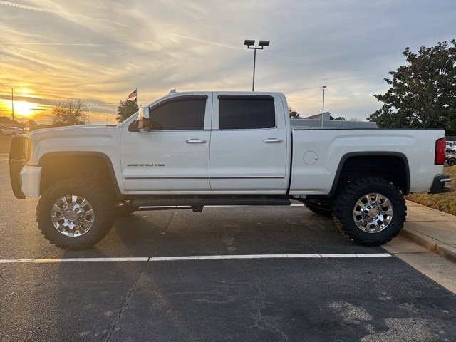 Used 2015 GMC Sierra 3500 Denali w/ Duramax Plus Package image 5