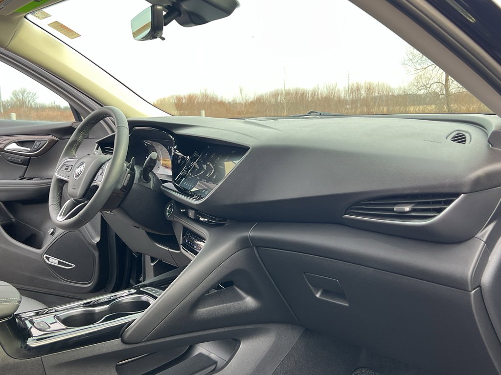 Used 2023 Buick Envision Avenir image 29