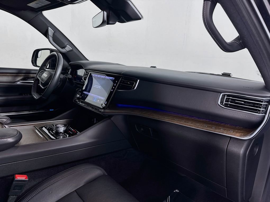 Used 2024 Jeep Grand Wagoneer L 4WD image 32