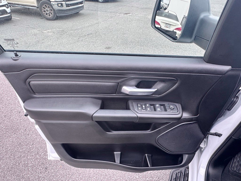 New 2026 RAM 1500 Express AWD/4WD image 10