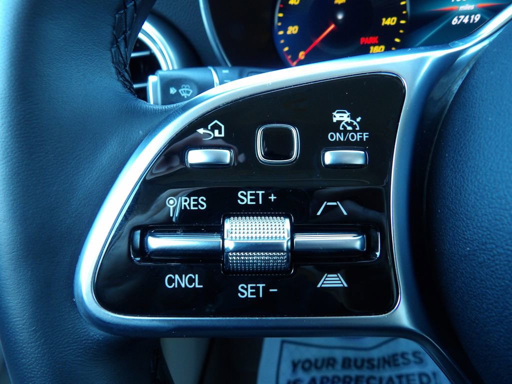 Used 2021 Mercedes-Benz GLC 300 4MATIC image 16