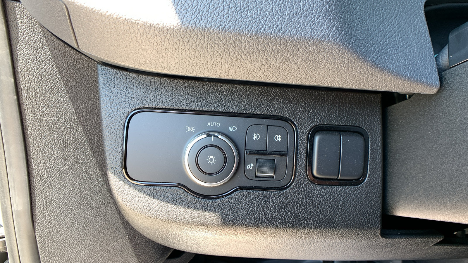 Used 2025 Mercedes-Benz Sprinter 2500 image 12