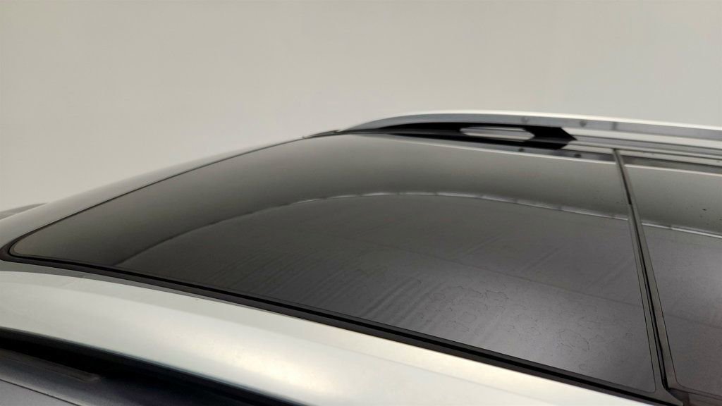 Used 2019 GMC Terrain Denali w/ Advanced Safety Package image 10