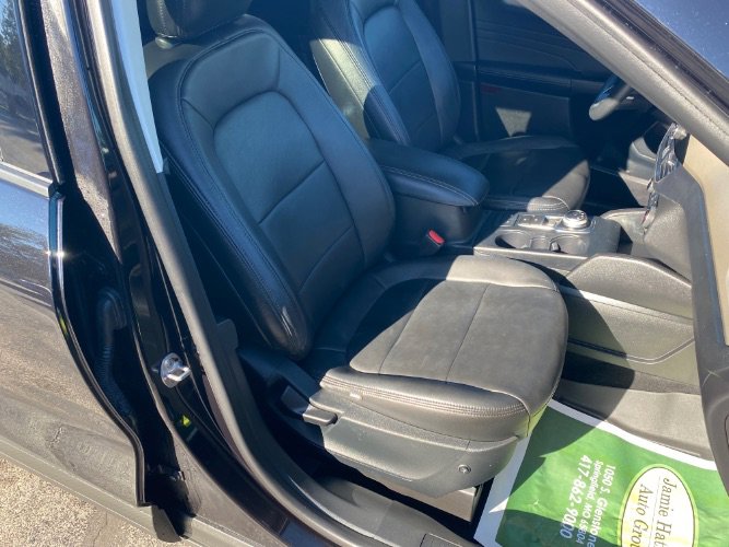 Used 2021 Ford Escape SE image 7