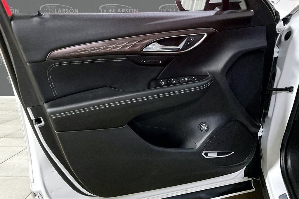 Used 2022 Buick Envision Avenir w/ Premium Seat Package image 11