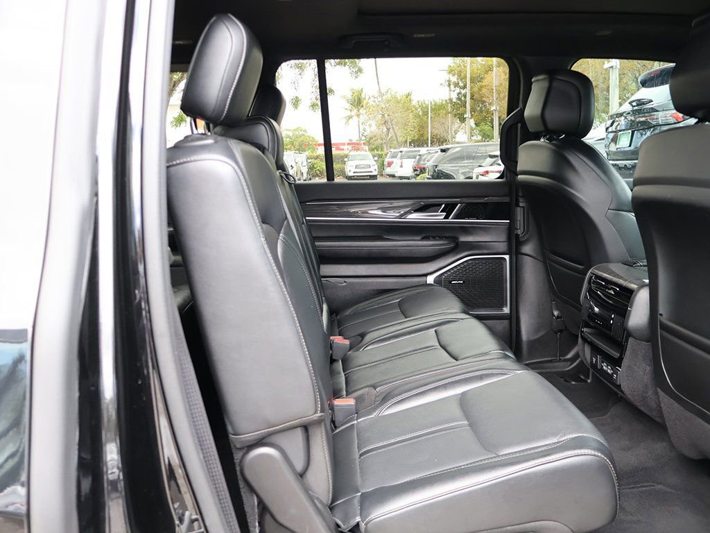 Used 2022 Jeep Wagoneer Series II w/ Premium Group I image 41