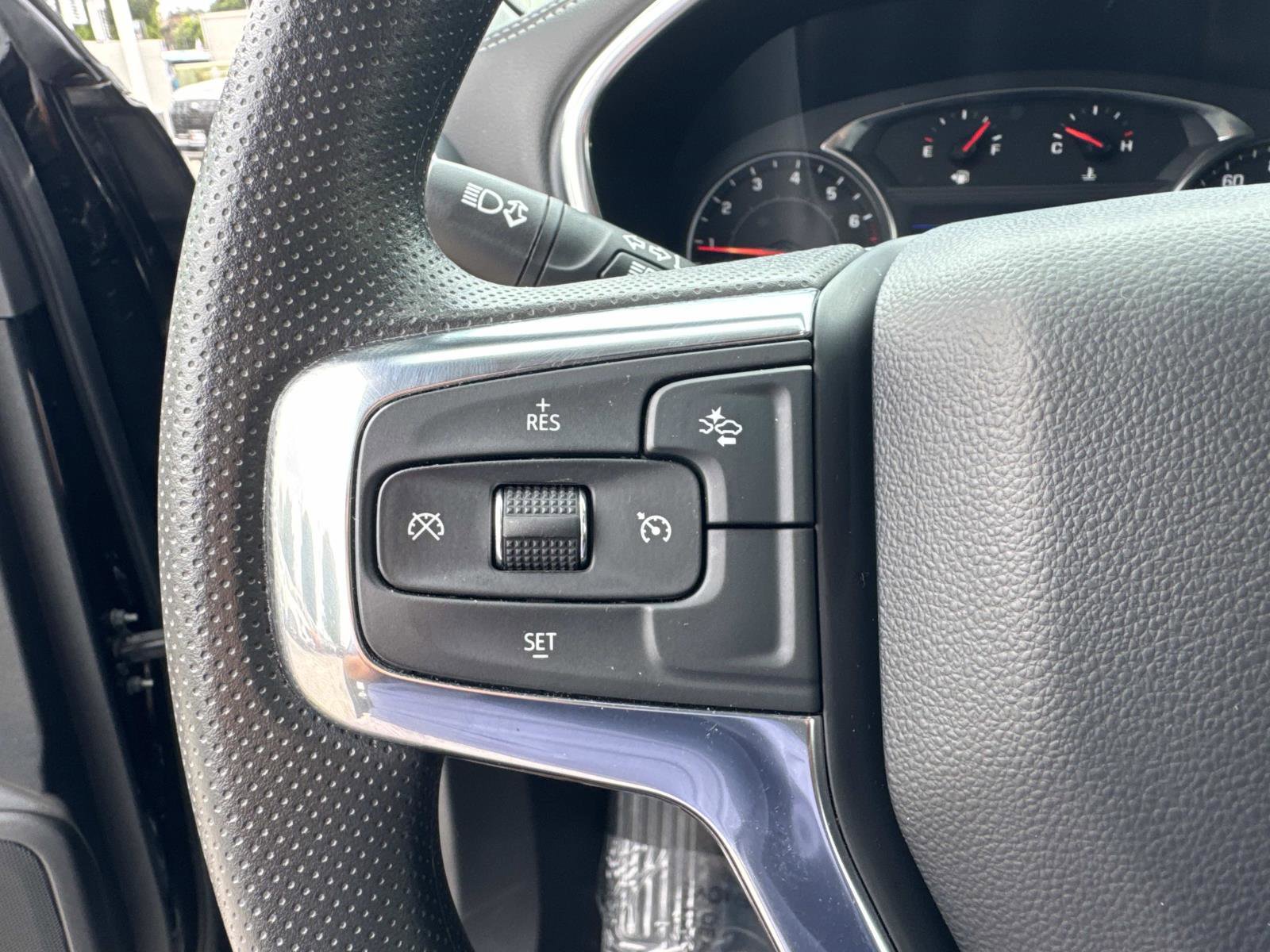 Used 2025 Chevrolet Blazer LT AWD/4WD image 17