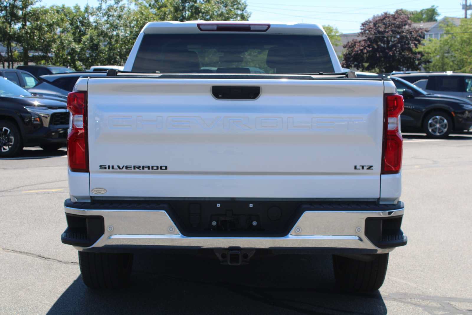 Certified 2022 Chevrolet Silverado 1500 LTZ AWD/4WD image 6
